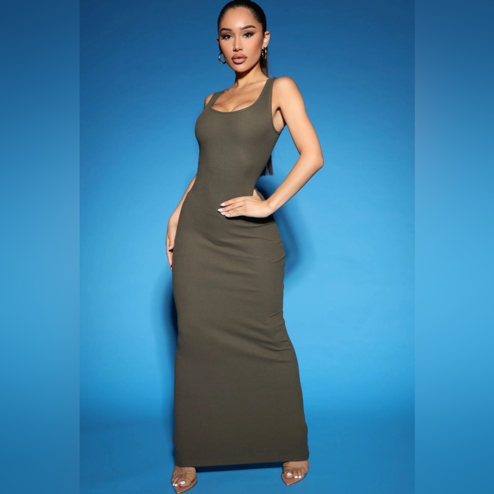 Mulberry Street Maxi Dress - Hunter